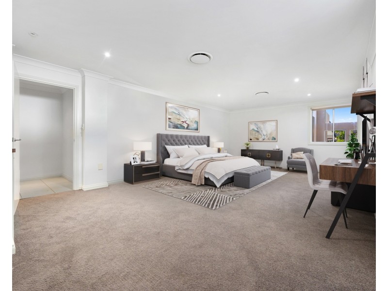 15 Excalibur Court, Sovereign Islands QLD 4216