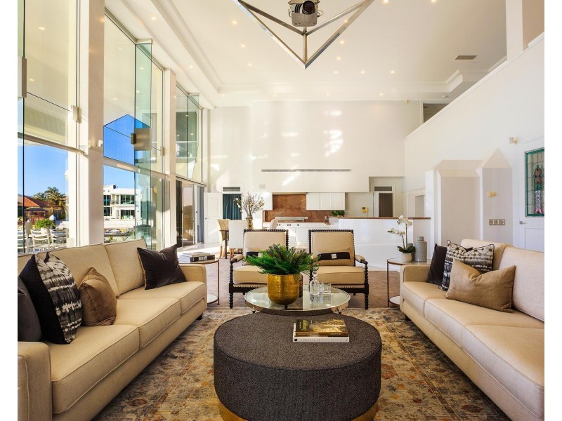 28 Excalibur Court, Sovereign Islands QLD 4216