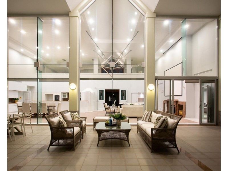 28 Excalibur Court, Sovereign Islands QLD 4216