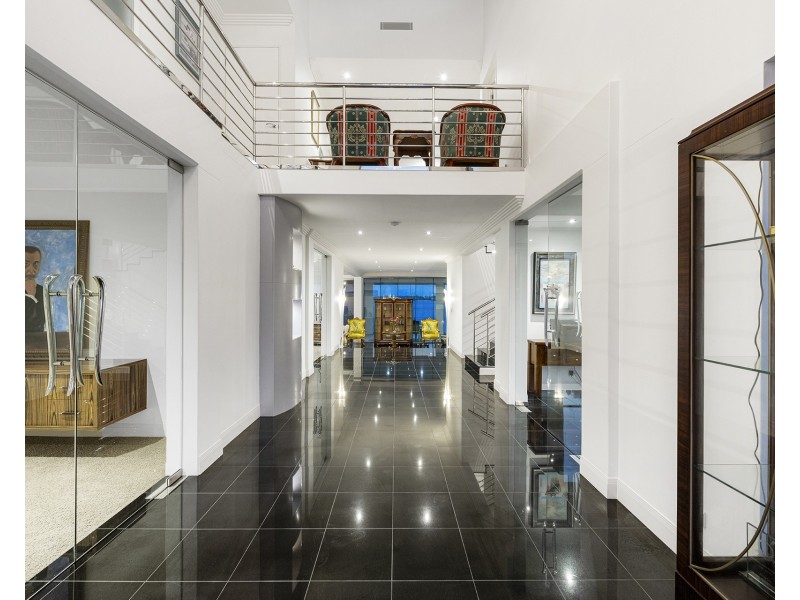 59 The Peninsula, Sovereign Islands QLD 4216