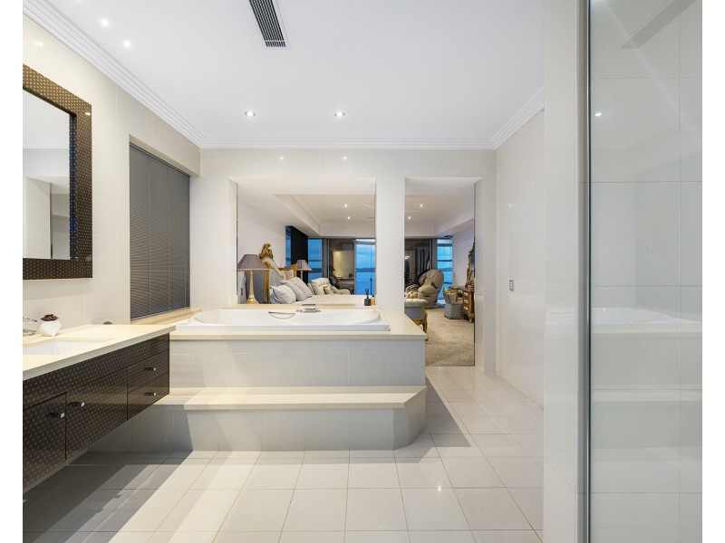 59 The Peninsula, Sovereign Islands QLD 4216