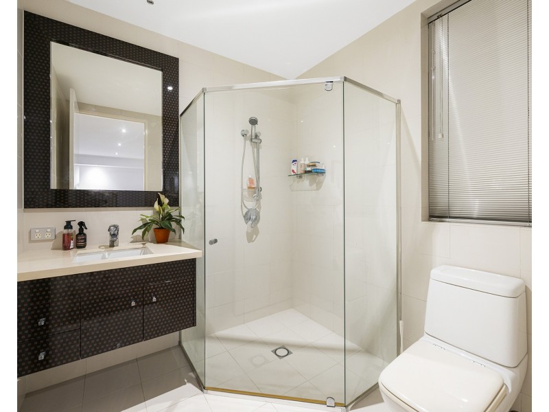 59 The Peninsula, Sovereign Islands QLD 4216