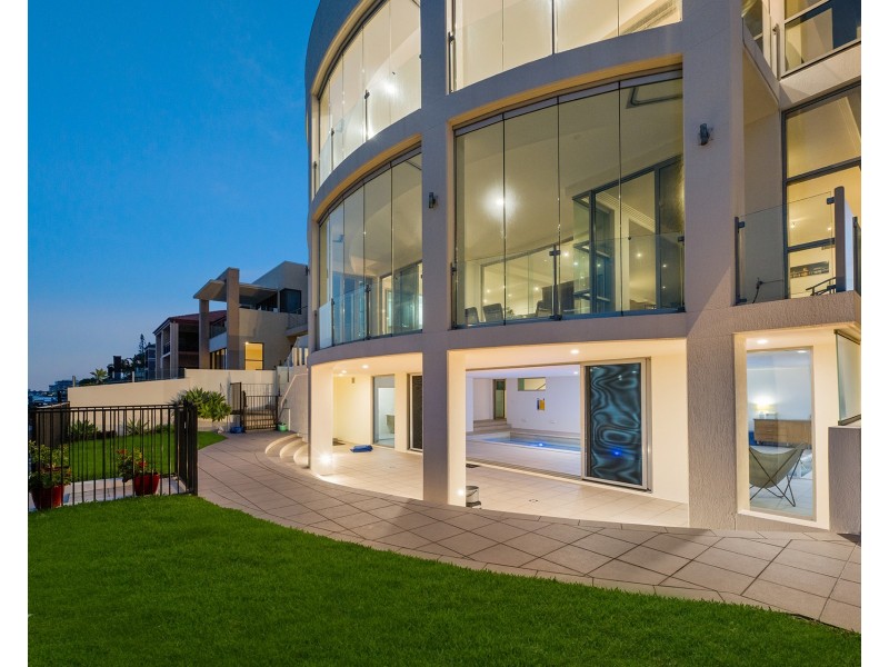 59 The Peninsula, Sovereign Islands QLD 4216