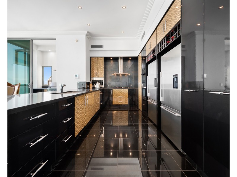 59 The Peninsula, Sovereign Islands QLD 4216