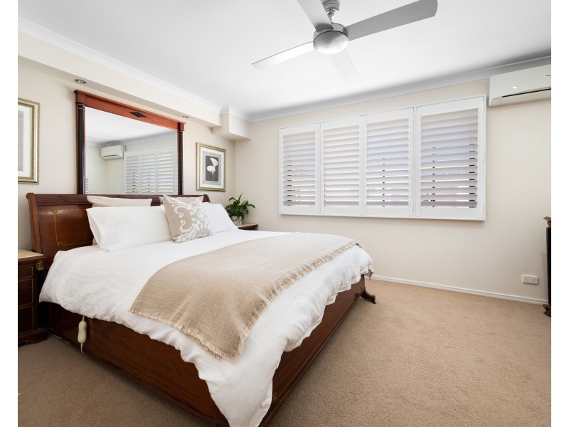 1/60 The Esplanade, Paradise Point QLD 4216