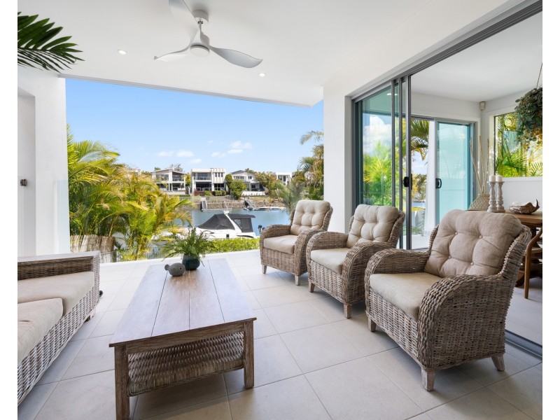 10 Quayside Drive, Helensvale QLD 4212
