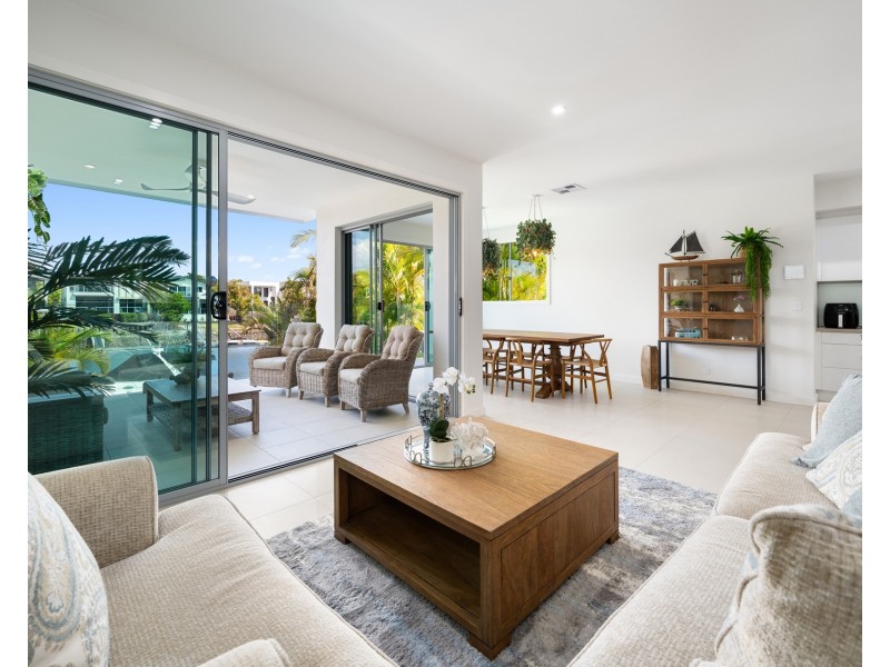 10 Quayside Drive, Helensvale QLD 4212