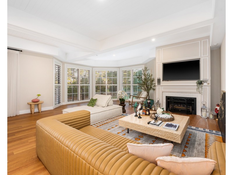 2265 Banksia Lakes Drive, Sanctuary Cove QLD 4212