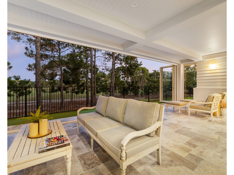 2265 Banksia Lakes Drive, Sanctuary Cove QLD 4212