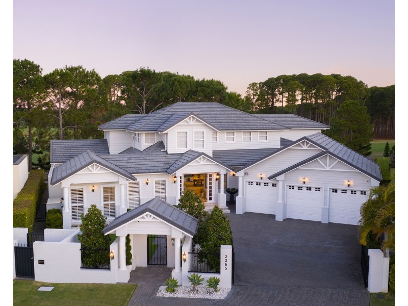 2265 Banksia Lakes Drive, Sanctuary Cove QLD 4212