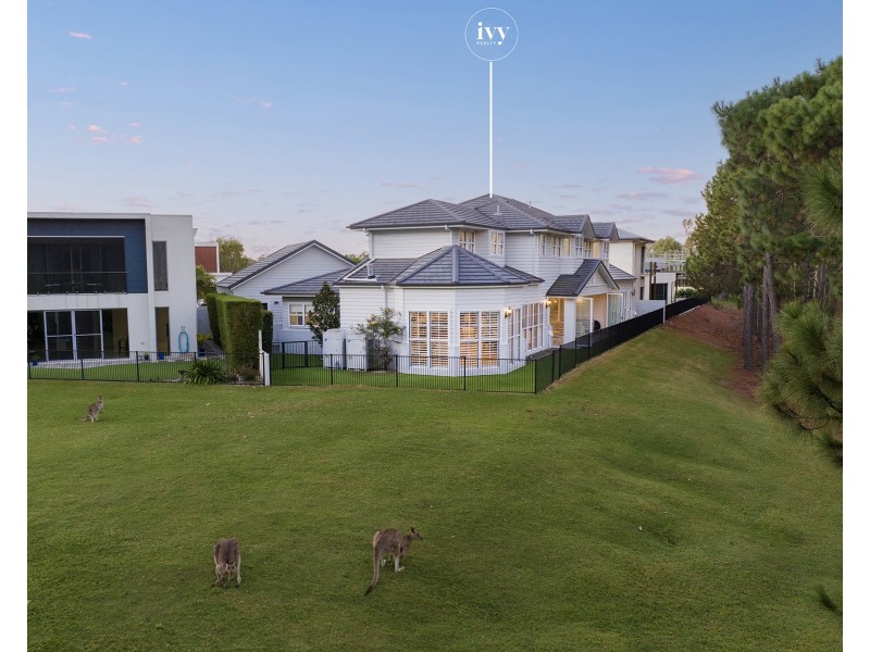 2265 Banksia Lakes Drive, Sanctuary Cove QLD 4212