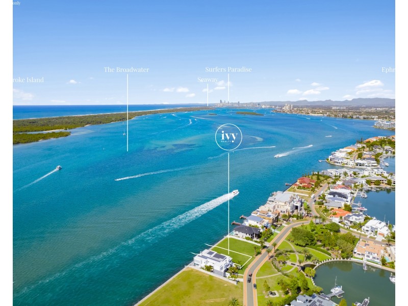 11 Parklane Terrace, Sovereign Islands QLD 4216