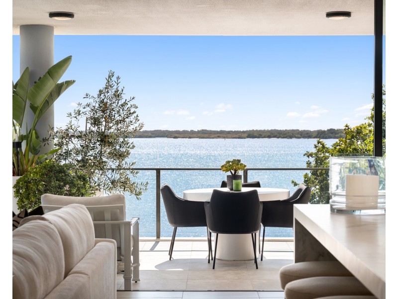 1301/323 Bayview Street, Hollywell QLD 4216