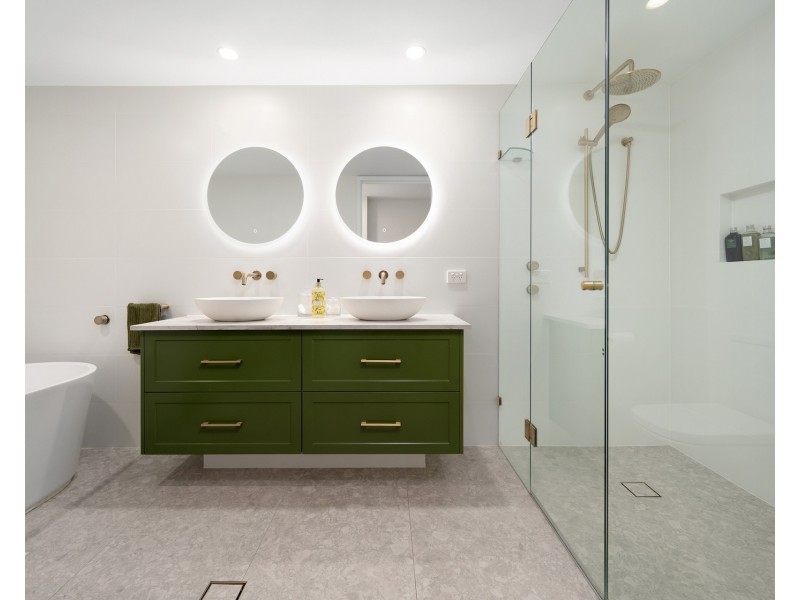 1301/323 Bayview Street, Hollywell QLD 4216