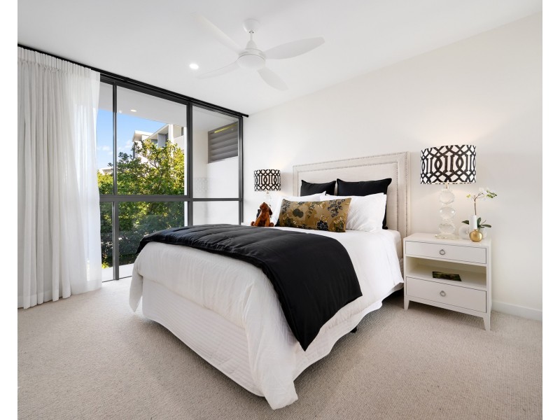 1301/323 Bayview Street, Hollywell QLD 4216