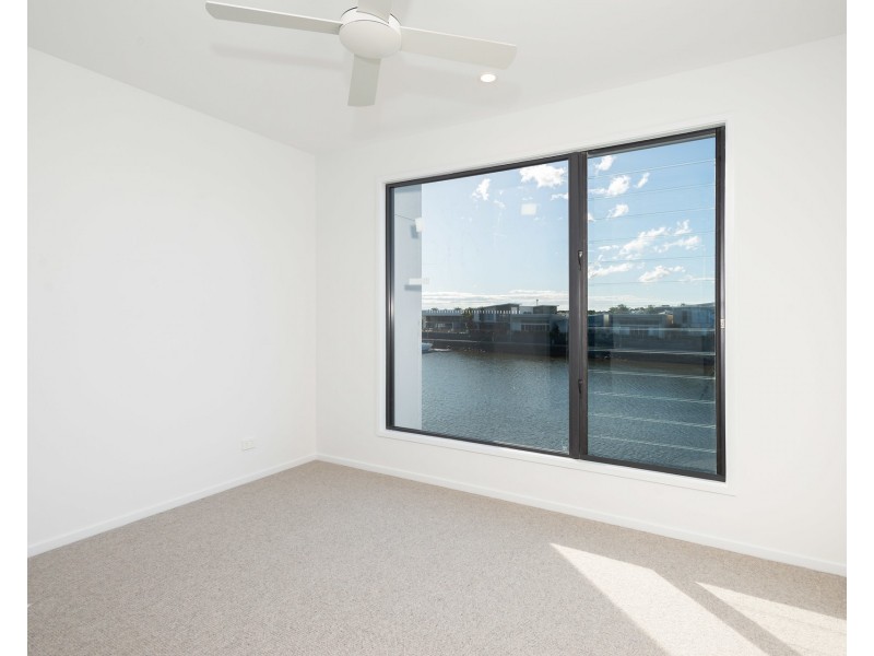39 Delta Circuit, Hope Island QLD 4212