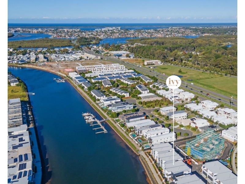 39 Delta Circuit, Hope Island QLD 4212