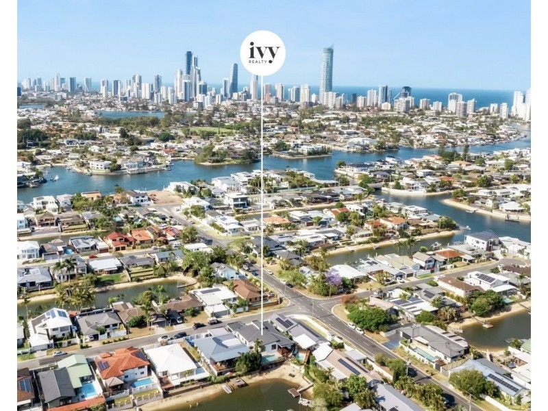2 Pensacola Court, Broadbeach Waters QLD 4218