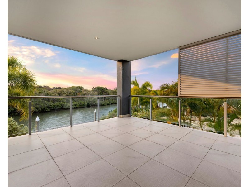 2342 Cressbrook Drive, Hope Island QLD 4212