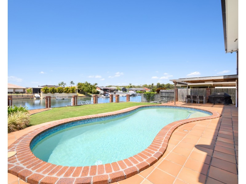 25 Camelot Crescent, Hollywell QLD 4216