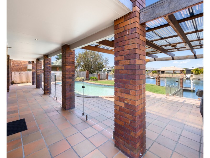 25 Camelot Crescent, Hollywell QLD 4216