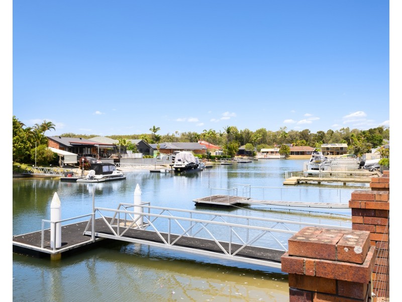 25 Camelot Crescent, Hollywell QLD 4216
