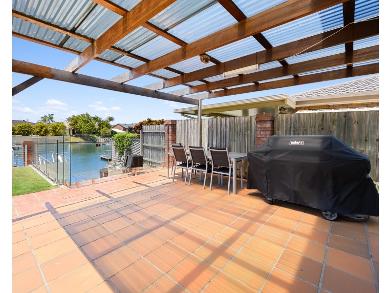 25 Camelot Crescent, Hollywell QLD 4216