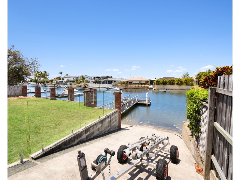 25 Camelot Crescent, Hollywell QLD 4216
