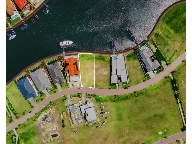 8836 The Point Circuit, Sanctuary Cove QLD 4212