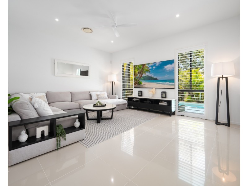 13 Ruthean Circuit, Coomera Waters QLD 4209
