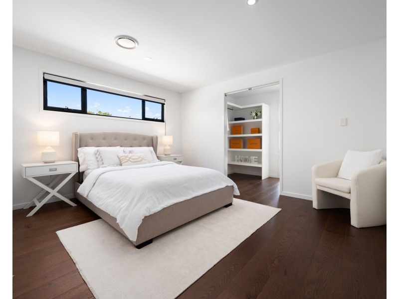 13 Ruthean Circuit, Coomera Waters QLD 4209