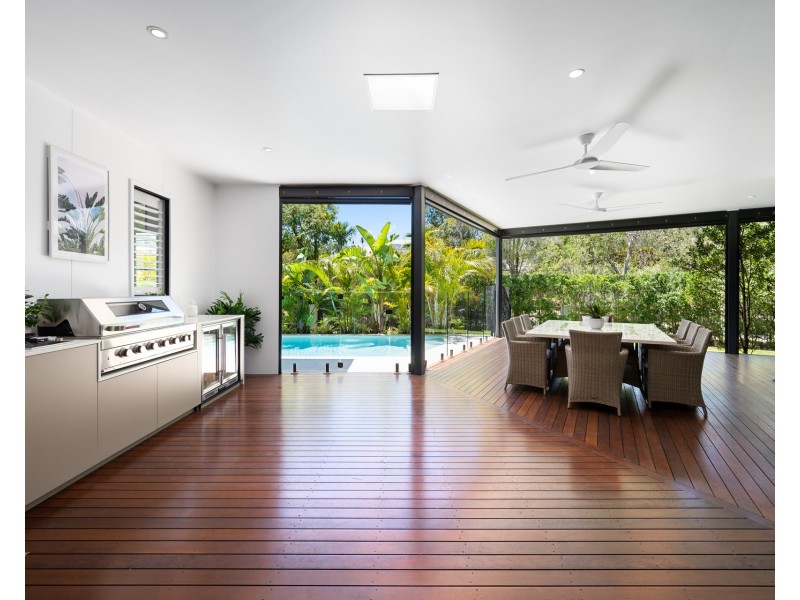 13 Ruthean Circuit, Coomera Waters QLD 4209