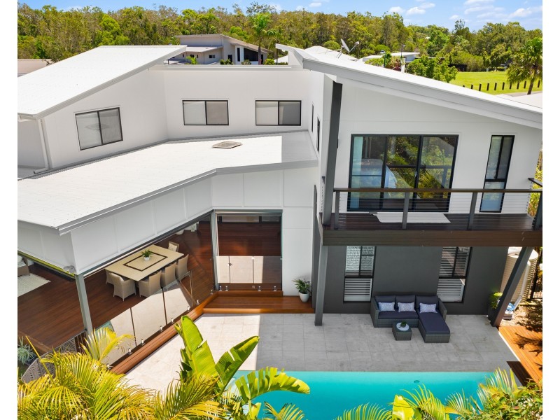 13 Ruthean Circuit, Coomera Waters QLD 4209
