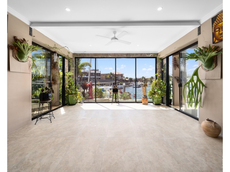 43 The Sovereign Mile, Sovereign Islands QLD 4216