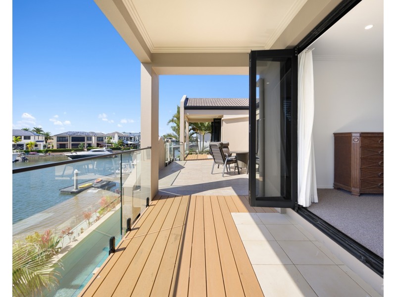 43 The Sovereign Mile, Sovereign Islands QLD 4216