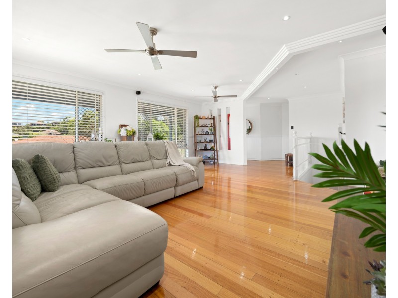 15 Lucas Crescent, Ormeau Hills QLD 4208