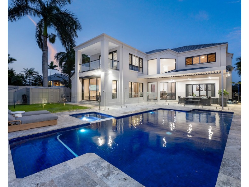 1156 Rosebank Way West, Hope Island QLD 4212