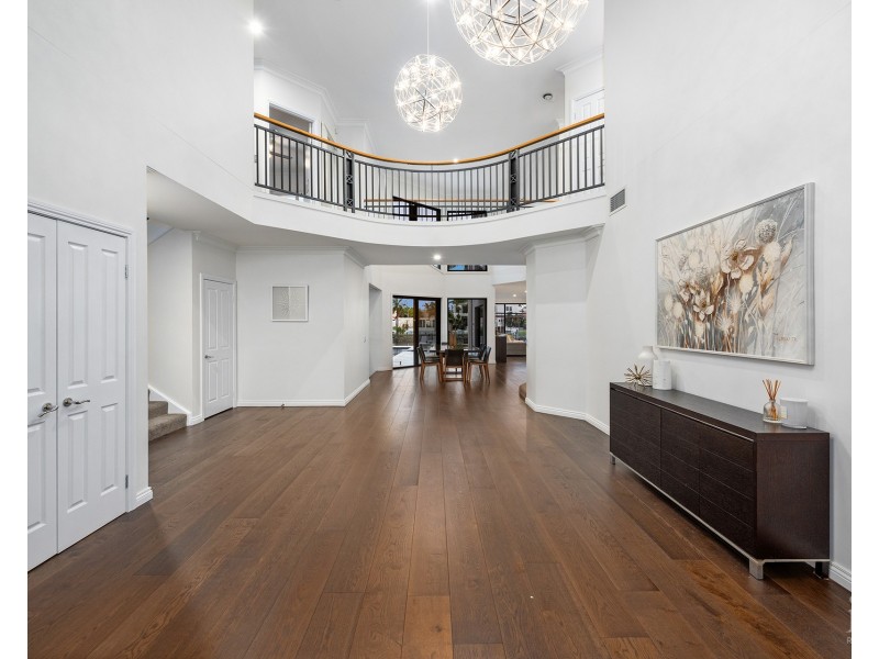 1156 Rosebank Way West, Hope Island QLD 4212