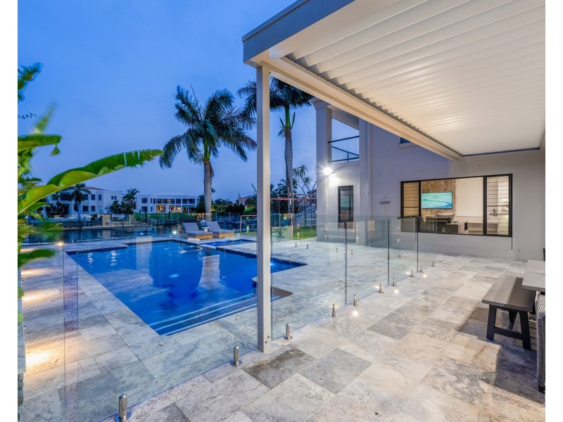 1156 Rosebank Way West, Hope Island QLD 4212