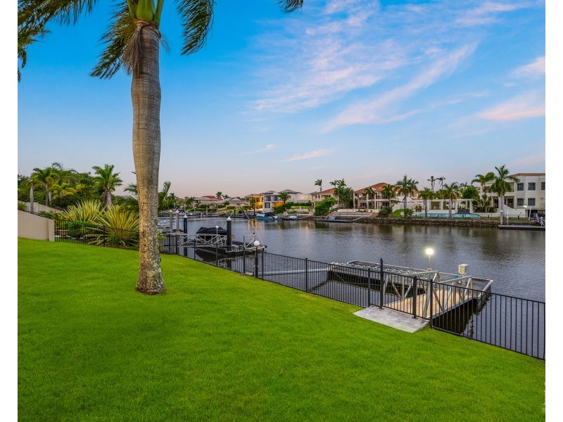 1156 Rosebank Way West, Hope Island QLD 4212