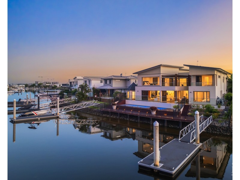 14-16 Northwater Drive, Hope Island QLD 4212