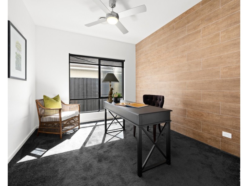 70 North View Street, Hope Island QLD 4212