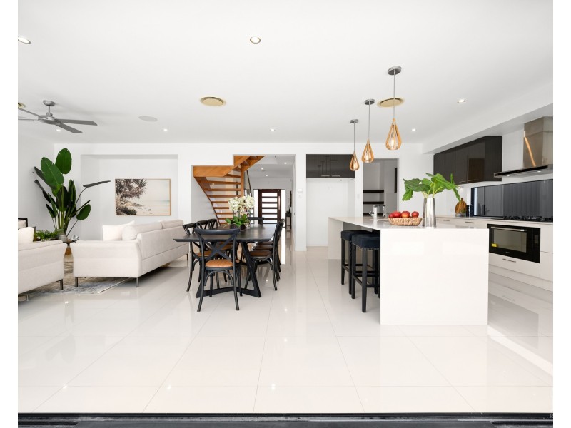 70 North View Street, Hope Island QLD 4212