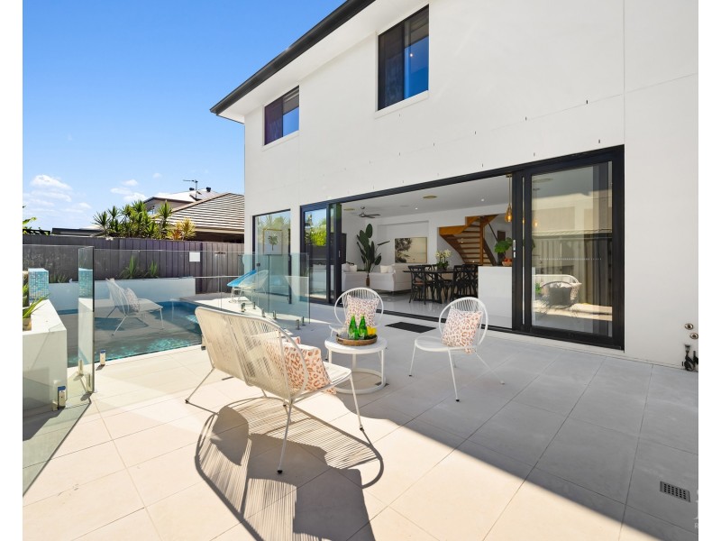 70 North View Street, Hope Island QLD 4212