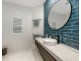 1 Knightsbridge Parade West, Sovereign Islands QLD 4216