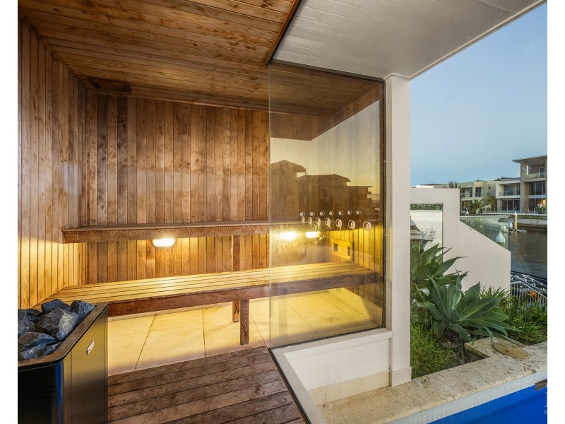 34 Knightsbridge Parade West, Sovereign Islands QLD 4216