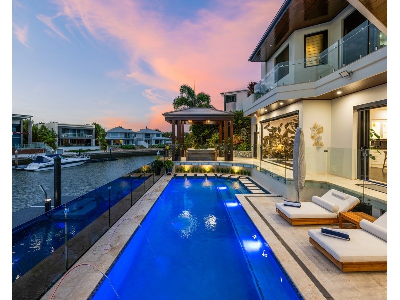 88 Royal Albert Crescent, Sovereign Islands QLD 4216