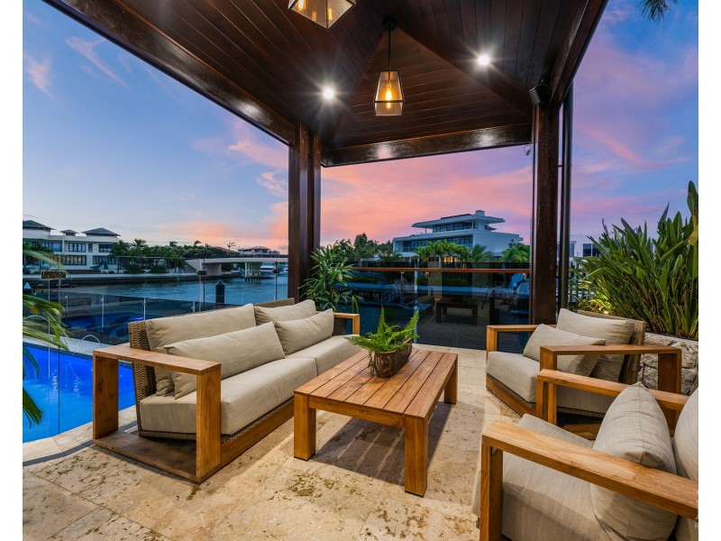 88 Royal Albert Crescent, Sovereign Islands QLD 4216