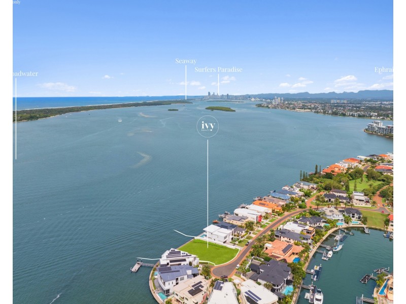 67 The Peninsula, Sovereign Islands QLD 4216