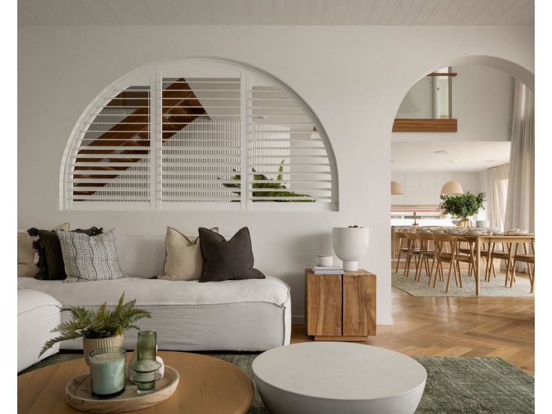 5 Paterson Place, Paradise Point QLD 4216